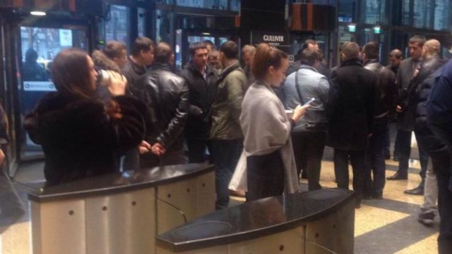 СБУ заблокировало вход в бизнес-центр "Гулливер"