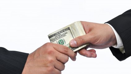 У Сумах чиновники міськради наживалися на лічильниках тепла