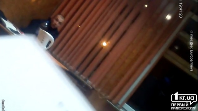 «Вы шо, братва, сильно подвыросли?». Замначальника полиции Кривого Рога «наехал» на подчиненных