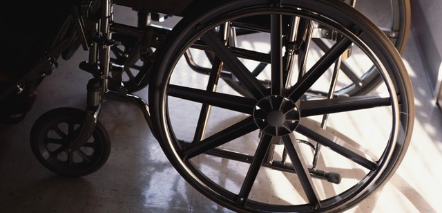 Чиновник Кличко разбогател за счет инвалидов