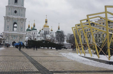 Стало известно, когда и кто зажжет главную елку Украины