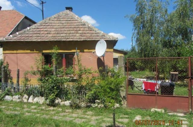 В Угорщині біля кордону з Україною можна купити нерухомість за $200