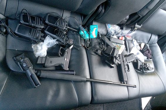 Гибель силовиков в Княжичах: вооруженные бандиты грабили дома в полицейской форме