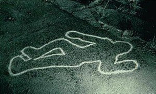 Во дворе киевской школы обнаружили труп мужчины