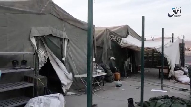 Россияне оставили ИГИЛ в Пальмире горы оружия и кредитки