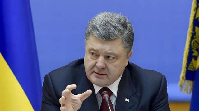 Порошенко анонсировал повышение пенсий