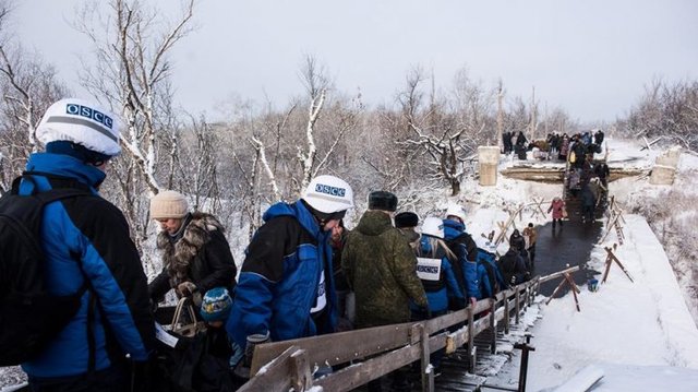 ОБСЕ зафисировала новые удары по мосту в Станице Луганской