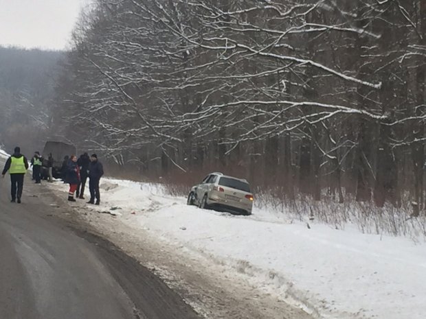 У Харкові сталася масштабна аварія за участі автомобіля поліції