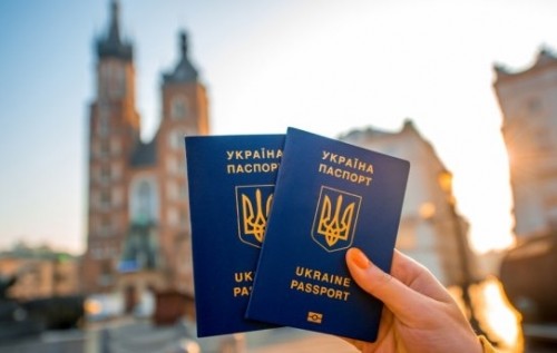 Що Україна має робити у цій патовій ситуації з асоціацією і безвізом?