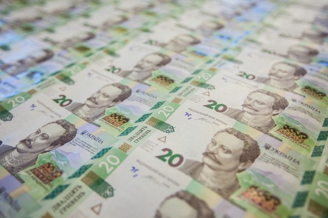 Национализация «Приватбанка» уже ударила по гривне