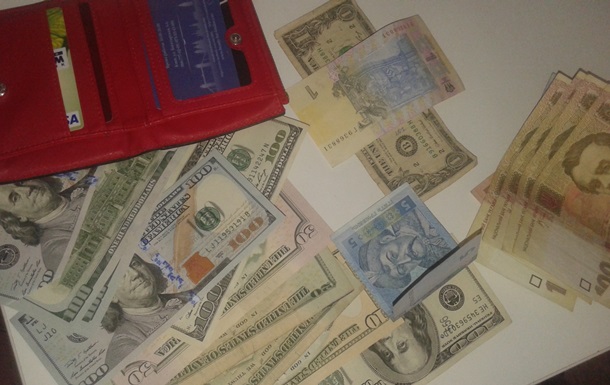В Украине подскочил наличный доллар