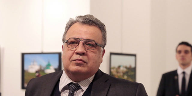 В России возбудили уголовное дело в связи с убийством посла в Турции