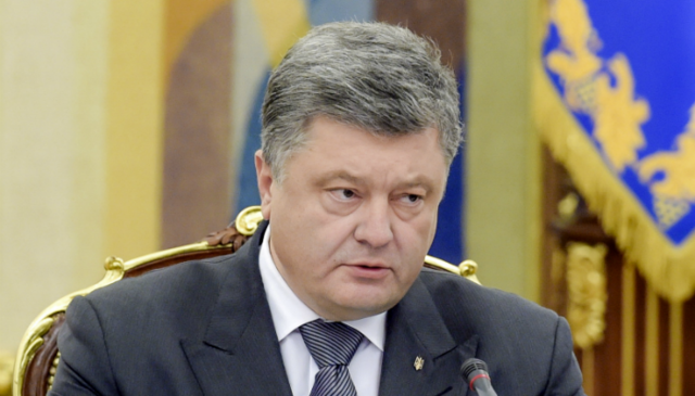 Нардеп рассказал о планах Кремля по свержению Порошенко