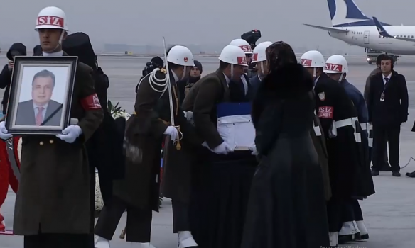 В Анкарі урочисто попрощались із застреленим послом РФ
