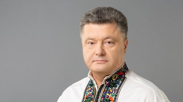 Порошенко обратился к нардепам после принятия закона о госгарантиях вкладчикам ПриватБанка