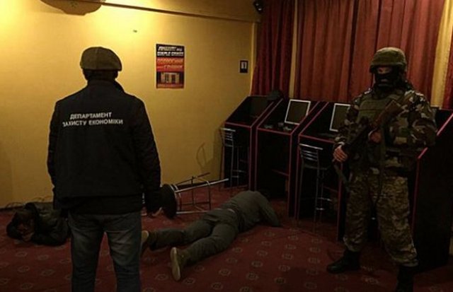 Полиция накрыла 65 подпольных казино