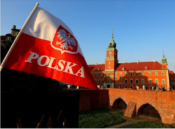 Польское правительство лишило финансирования портал украинской общины prostir-pl