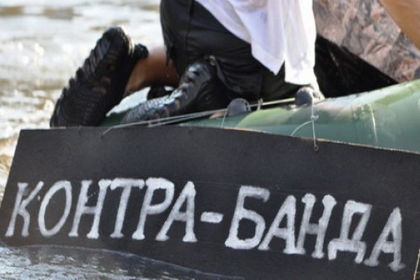 Приключения “дипломатов-контрабандистов”: как оправдать себя и отсудить 900 тысяч у государства