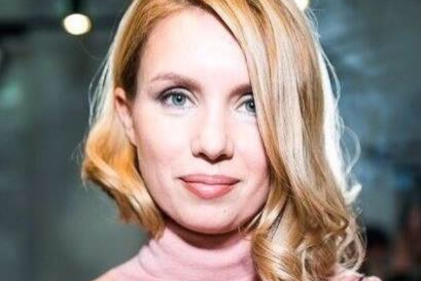 В Киеве от рук бандитов пострадала жена известного футбольного телеведущего