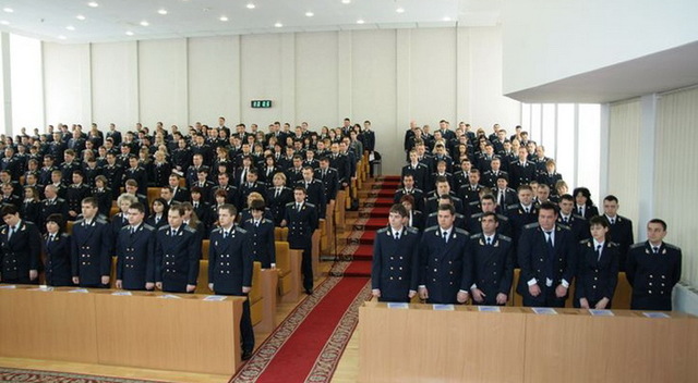 Луценко пересмотрел свое отношение к зарплате прокуроров