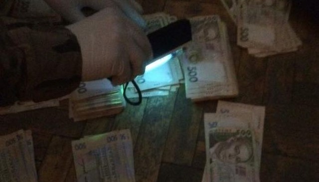 Матиос сообщил об одесской взятке и потерях на донбасском фронте