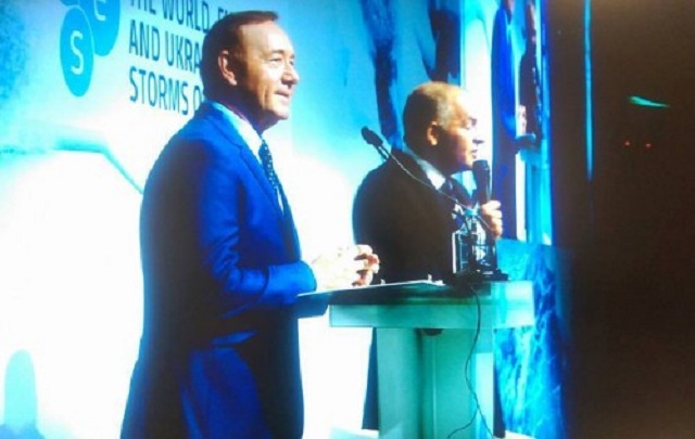 Предложения Пинчука по сути капитуляция в войне - Бутусов