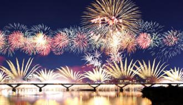 Жизнь в оккупации: люди, не таясь, отмечали Новый год вместе с Украиной