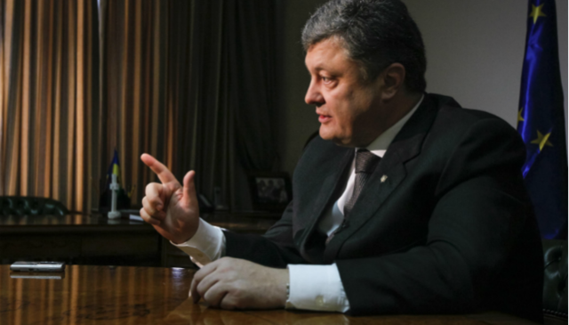 Касьянов прокомментировал новогоднее празднование Порошенко