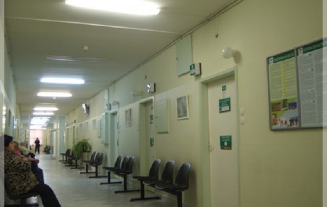 Як звичайний пацієнт київської поліклініки може добитись безкоштовних послуг