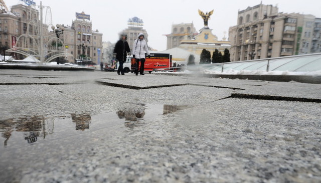 В Киеве мужчина покончил с собой на Майдане Незалежности