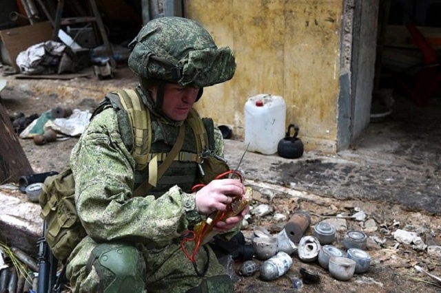 Пропаганда РФ случайно показала российские кассетные бомбы, которыми бомбили Алеппо