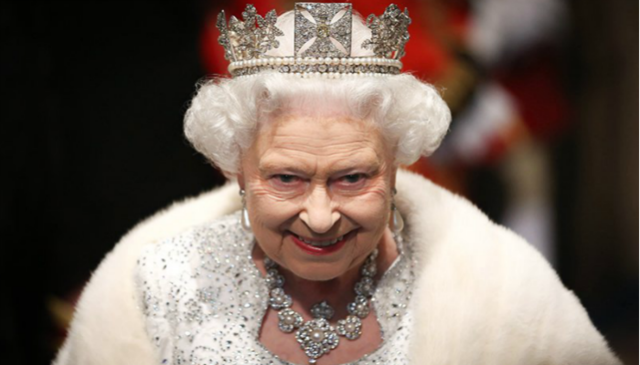 Британскую королеву едва не застрелил часовой