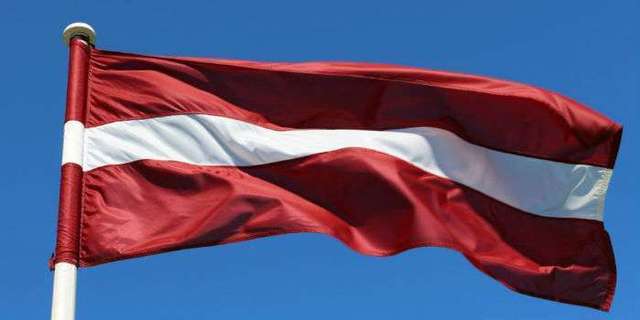 В Латвии госпредприятию выписали штраф из-за надписей на русском языке