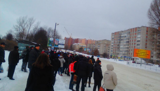 Во Львове на Святой вечер более полутысячи маршрутчиков не вышли на работу