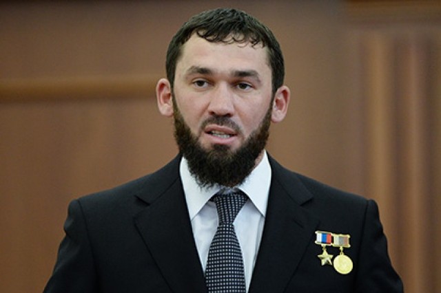 Cпикер парламента Чечни пригрозил “вырвать зубы” главреду российского СМИ