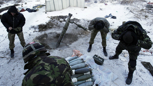 Боевики на Рождество обстреляли мирные дома в Харцызске, есть жертвы