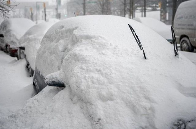 Украина в снежном плену: что происходит на дорогах страны