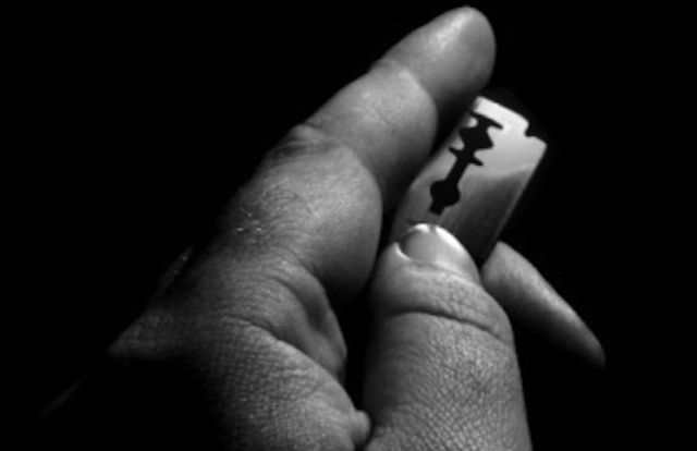 17-летняя девушка повесилась из-за домогательств многодетного отца-педофила