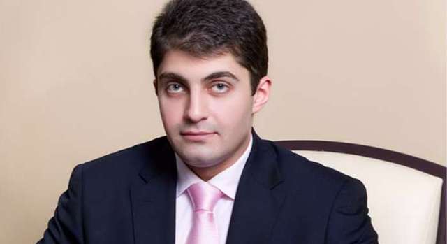 Порошенко плюнул в лицо постмайдановской Украине - Сакварелидзе