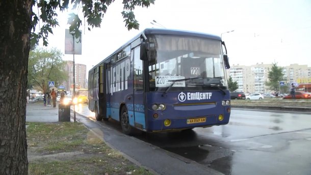 Водій київської маршрутки помер за кермом