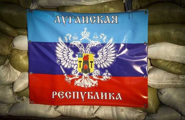 В оккупированных Ровеньках вооруженные боевики дерзко ограбили бизнесмена