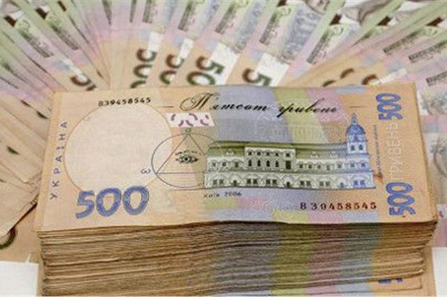 Как украинцы обходят запрет на расчёты наличкой от 50 000 грн