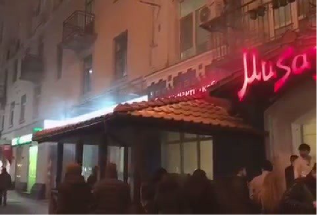В центре Киева произошел пожар в крымскотатарском кафе "Мусафир"