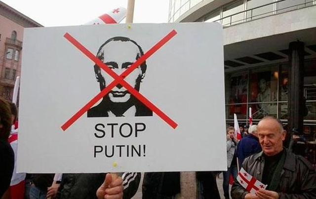 Акції проти війни Путіна в Україні пройшли по всьому світу