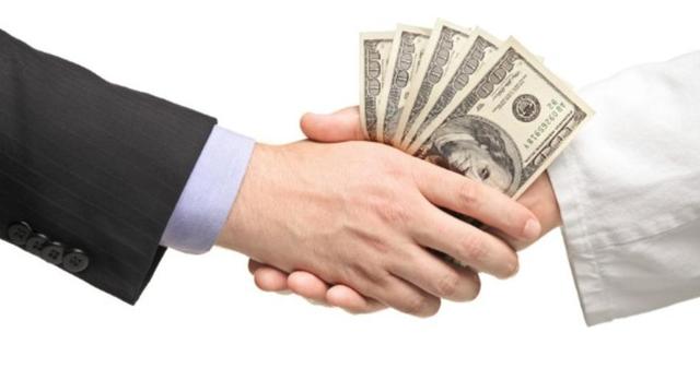 Стало відомо, скільки коштів інвестори "вгатили" в Україну