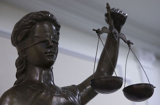 Киевский судья-взяточник перебрался из СИЗО в ”Феофанию”