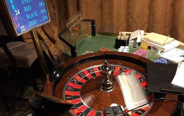 В Киеве обнаружили работающее казино, закрытое накануне