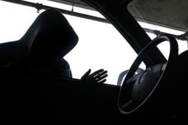 Бывший курсант академии МВД заправлял угонами элитных машин у нардепов и звезд