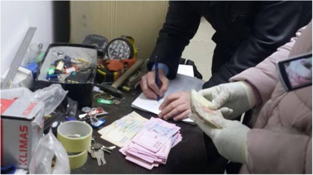 Чиновники горсовета Ужгорода регулярно вымогали деньги за «решение» земельных вопросов