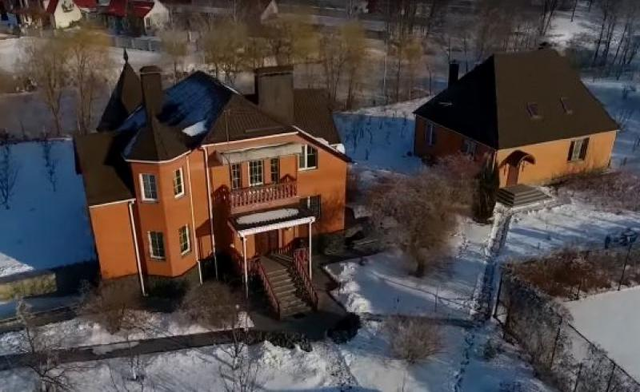 "Автомайдан" показал особняк судьи Лагнюка, который хочет работать в Верховном суде